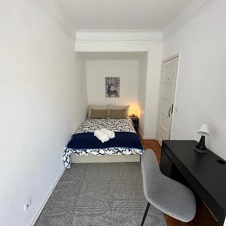 Campo De Ourique 게스트하우스 *