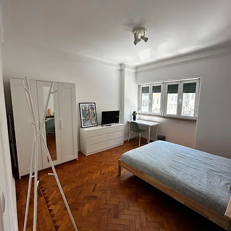 Campo De Ourique 게스트하우스 *